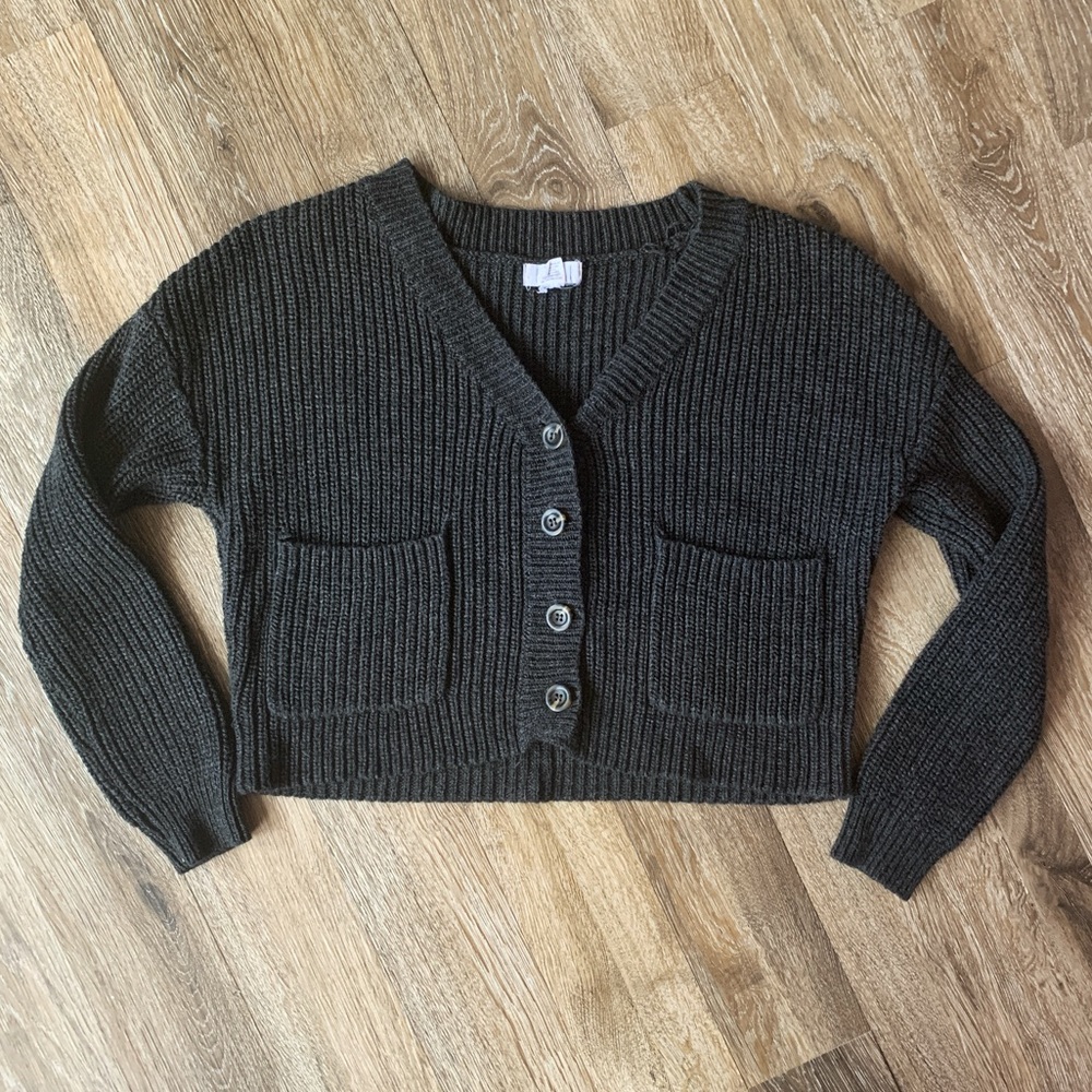 Cropped sweater